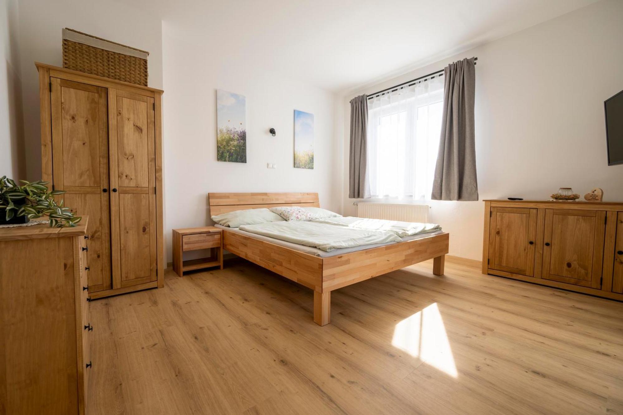 Erlebnishof Koenig-Kober Villa Poellau Buitenkant foto